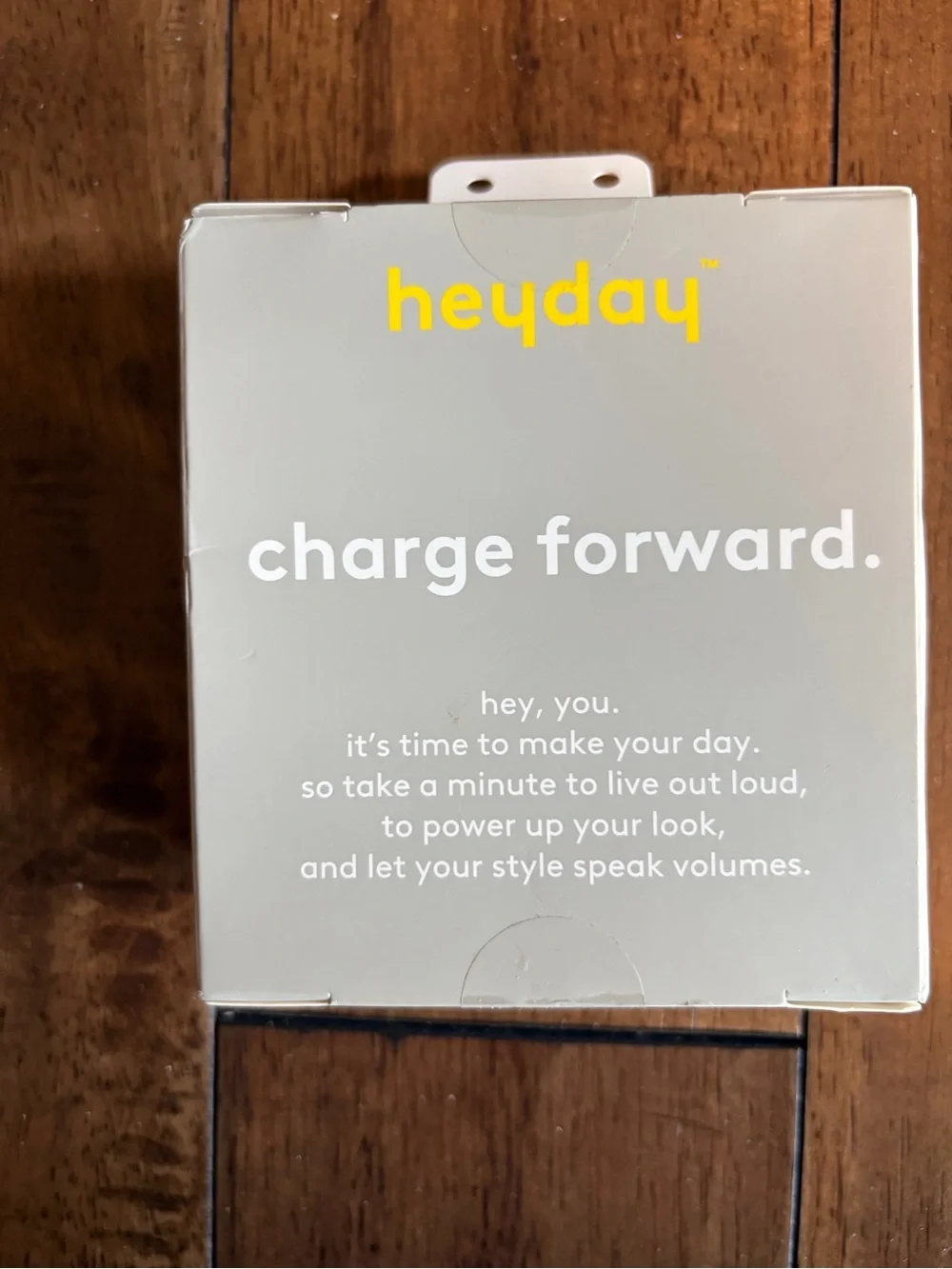 heyday Avocado USB-C Wall Charger — Green Yellow Brown Accent